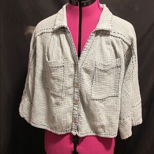 EUC Anthropologie Fate blue Embroidered Button Up Cropped Gauze Boho To M